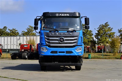 Fengshang 8 × 4 kippiauton kuorma 50 tonnia