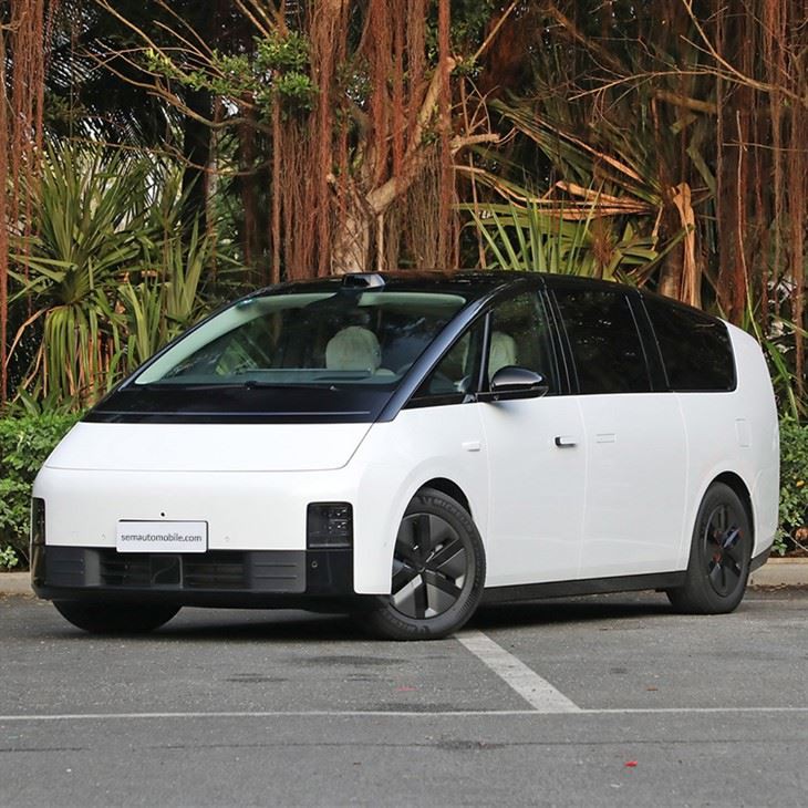 Lixiang mega pure electric MPV