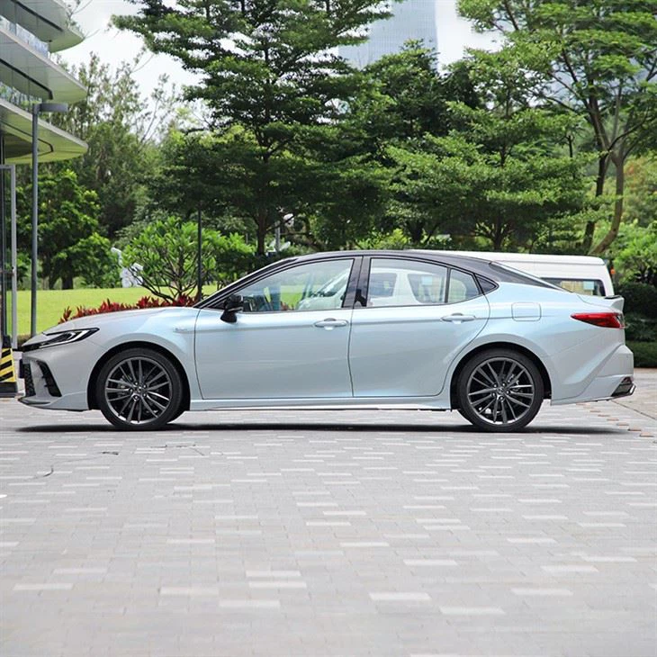 Toyota Camry 2024 Hybrid Sedan