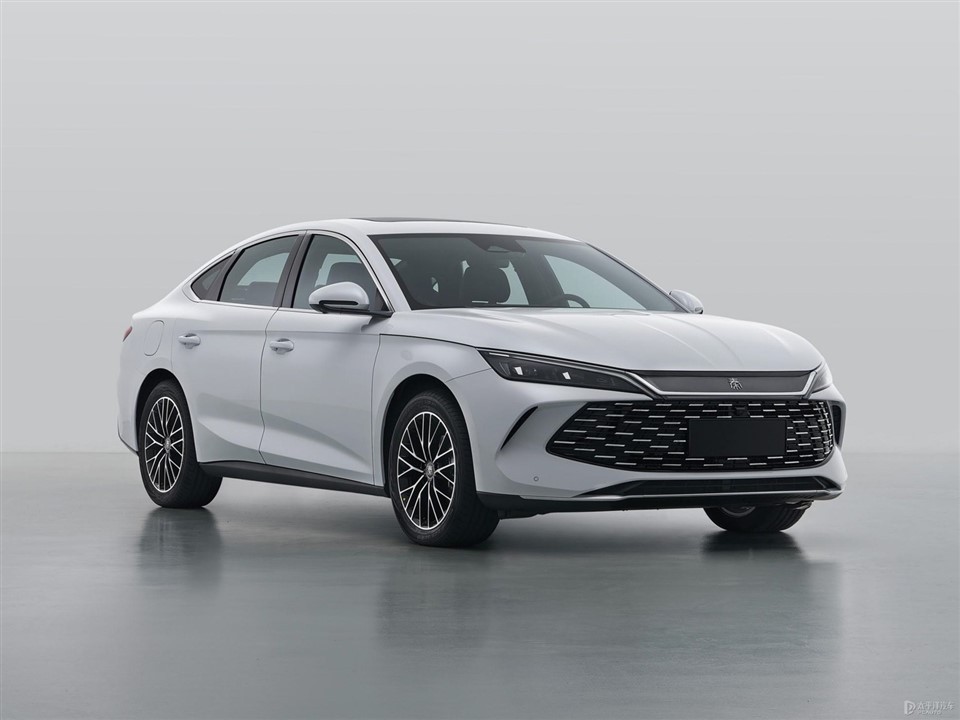 BYD Qin L PHEV Sedan